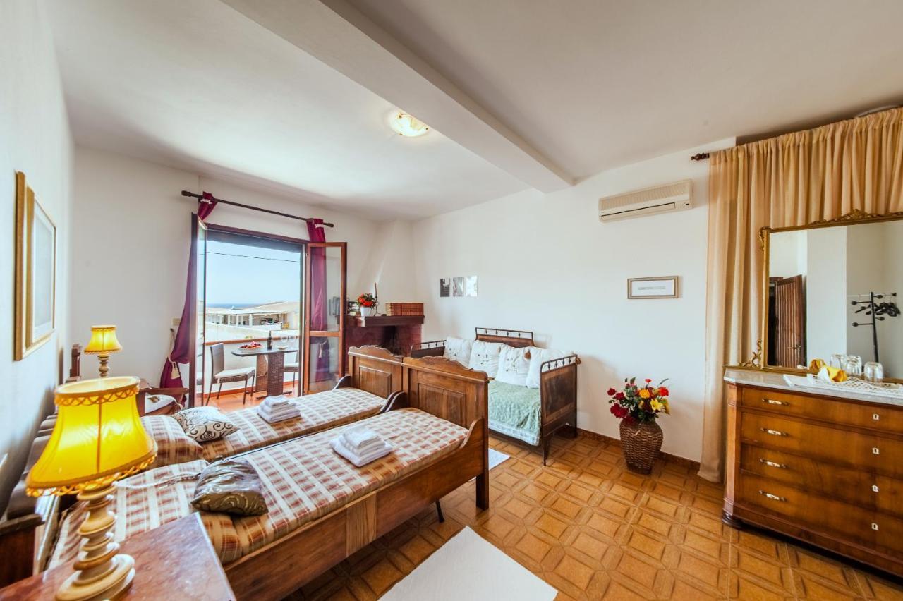 La Casa Di Mannazzotta 1 Bed & Breakfast Castelsardo Dış mekan fotoğraf